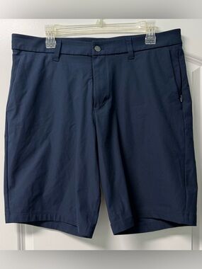 Lululemon Men's Navy Performance Shorts Sz 34 Longer inseam Excellent condition